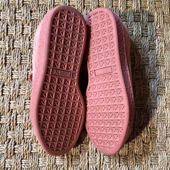 Puma Suede Jr suede sneaker in Desert Flower Pink NWT - Picture 6 of 10